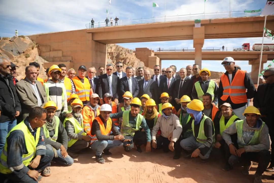 إعادة تشغيل خط السكة الحديدية بشار - النعامة