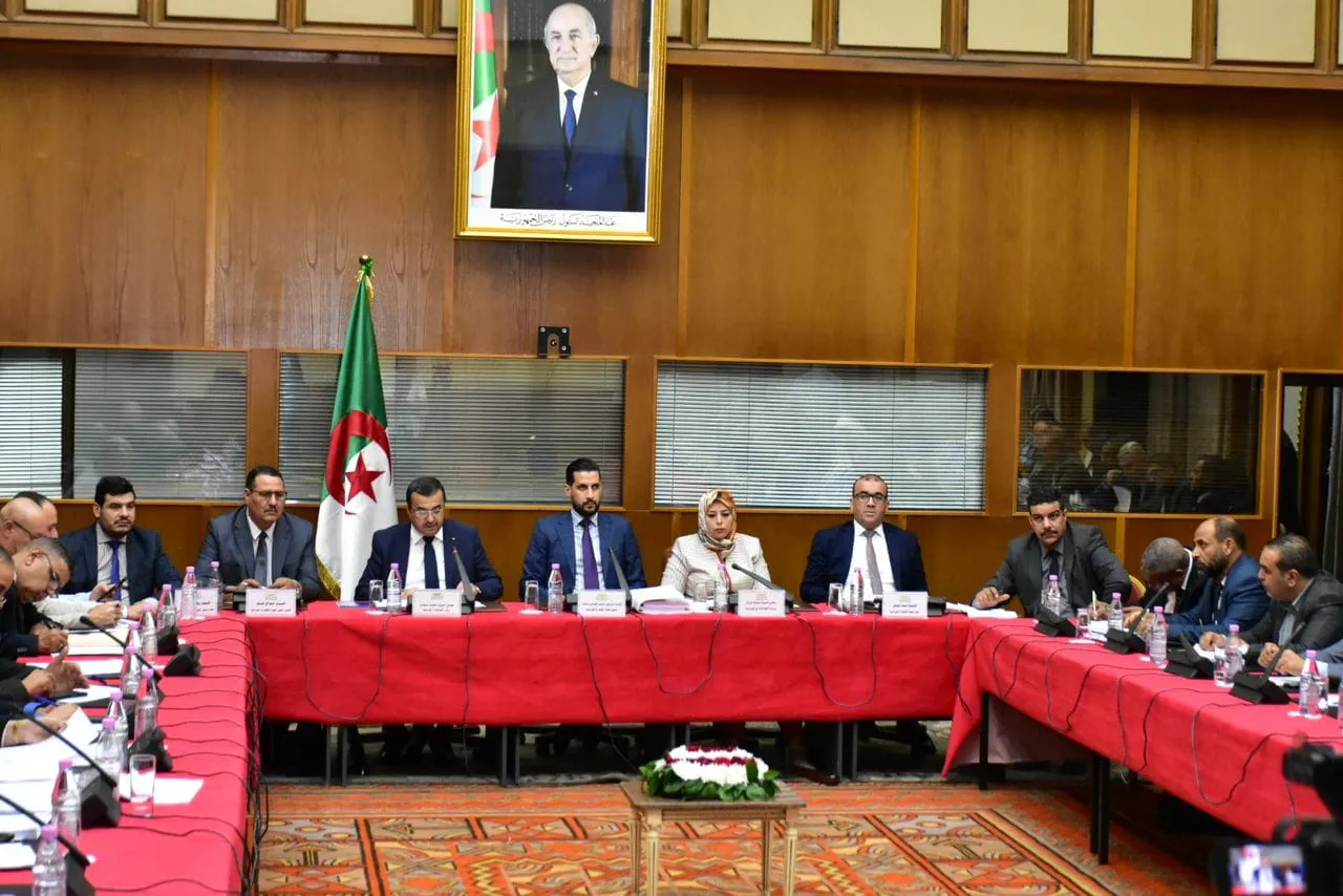 Arkab dévoile les indicateurs et défis du secteur de l'énergie