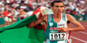 Il a hissé le drapeau algérien très haut 