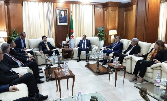 منجم الزنك والرصاص ببجاية: توقيع عقد الانجاز بين الشركة الجزائرية الاسترالية