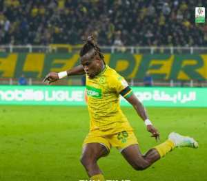 التعادل يحسم قمة تيزي وزو وتعثر جديد للمولودية - الشعب أونلاين