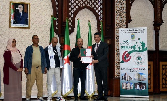 احياء الذكرى ال70 للثورة التحريرية المجيدة: الشروع في توزيع ما يقارب 14 ألف وحدة سكنية بالعاصمة