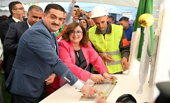 Pose de la première pierre du projet de réalisation d'un laboratoire de contrôle des eaux de baignade et des effluents industriels