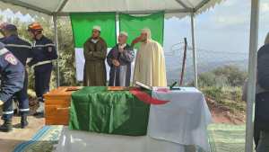 تشييع جثمان صديق الثورة الجزائرية فيلار رفائل لوك بتيزي وزو - الشعب أونلاين