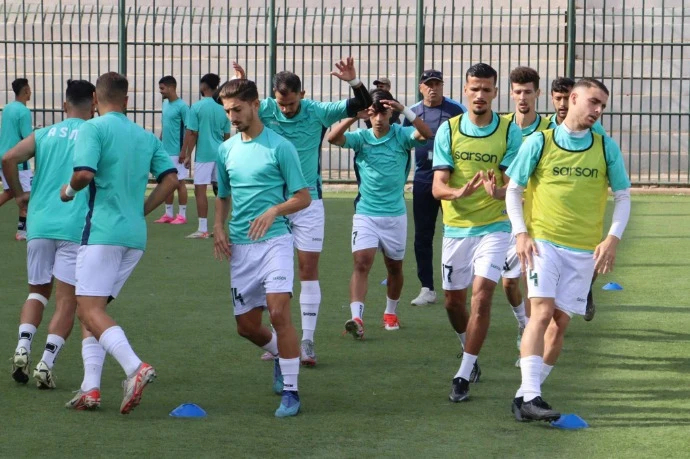 بن عكنون – ج وهران  : عودة الحارس نايلي تعزز دفاع 