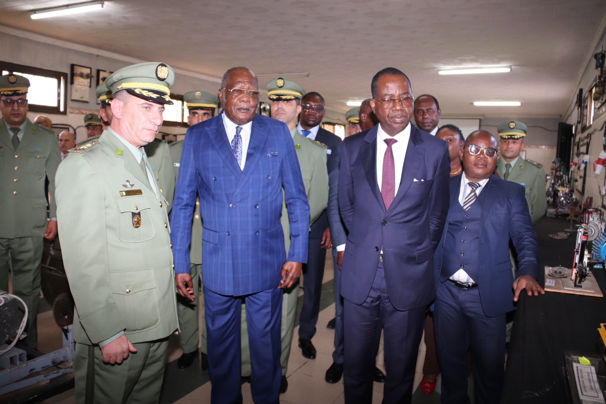 وزير الصناعات المنجمية والجيولوجية الكونغولي في زيارة لمدرسة تقنيات المعتمدية - الشعب أونلاين