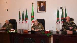 الفريق أول شنقريحة يشرف على تنصيب قائد الناحية العسكرية الثالثة ببشار