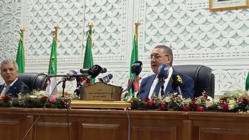 معسكر :مراد يكشف أن حركة الولاة تأكيد على حرص الرئيس على التكفل بانشغالات المواطنين