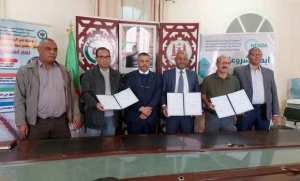 Adrar: signature de conventions pour l'ouverture de deux centres de développement de l'entrepreneuriat