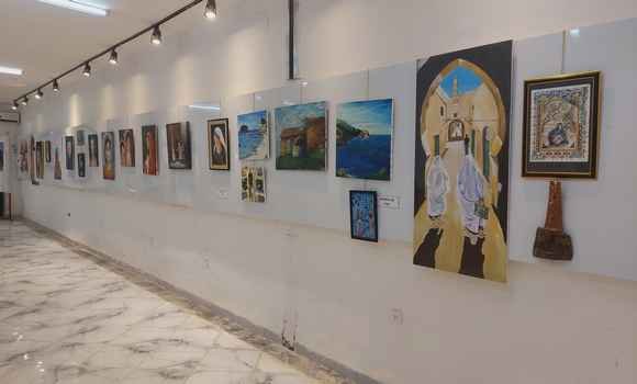 أدرار: زهاء أربعين مشاركا في الصالون الوطني للفن التشكيلي