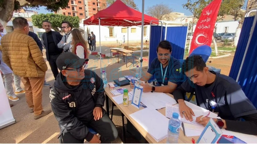 وهران: يوم تحسيسي حول فقدان المناعة المكتسبة بالمركز الاستشفائي الجامعي 