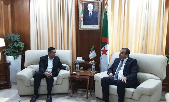 Energie: M. Arkab reçoit une délégation de la Société arabe 
