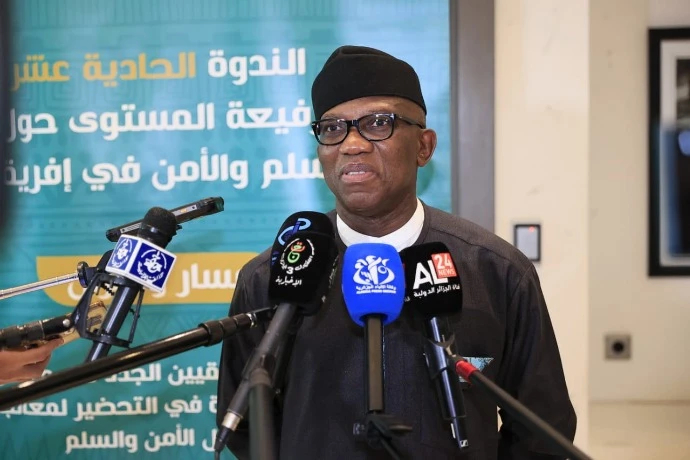 مفوض الاتحاد الافريقي للشؤون السياسية والامن  بانكولي اديوي:  ندوة وهران المحرك الفعال لتأطير المطالب المرفوعة