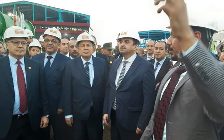 عرقاب يعاين مشروع انجاز محطة تحلية مياه البحر ببجاية - الشعب أونلاين