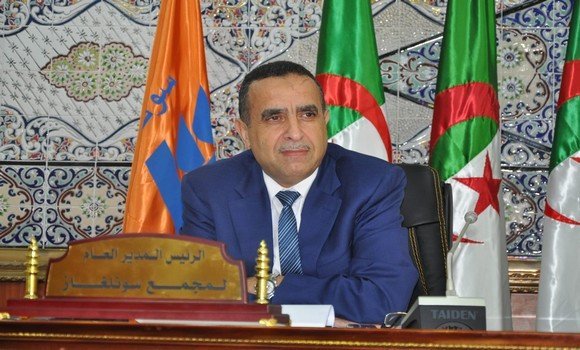 أدرار: مجمع 