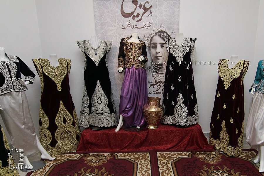 Le costume féminin traditionnel de cérémonie à Constantine, joyau du patrimoine culturel algérien