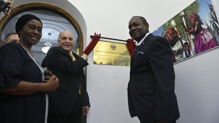 عطاف يُدشن رفقة نظيره الناميبي مقر سفارة ناميبيا بالجزائر العاصمة