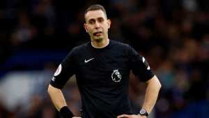 الاتحاد الإنجليزي لكرة القدم يوقف الحكم ديفيد كوت