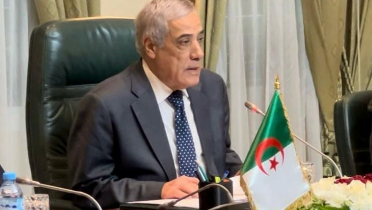 قطاع التأمين و العمران و المرافق العمومية و توزيع المنشآت النفطية محور اجتماع الحكومة