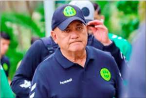 Le football national  pleure le sauveur, Youcef Bouzidi