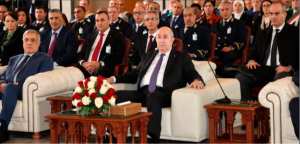 Le Président Tebboune assiste à la présentation du plan pour Alger