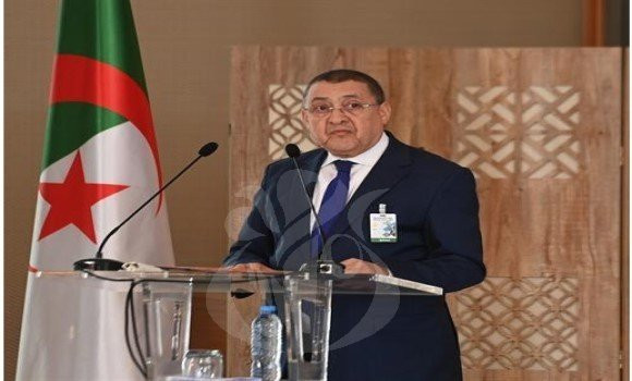 Le président de la République accorde 