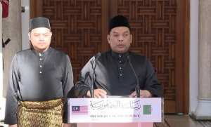 رئيس الجمهورية يتسلم أوراق اعتماد السفير الجديد لماليزيا