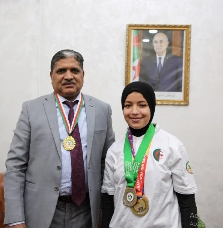 والي سعيدة يكرم مصارعة الجيدو عيدون والحكمة لعباني