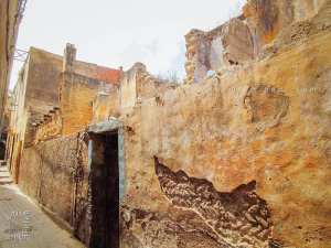 Derb Sensla est une ruelle historique située dans la médina de Tlemcen, en Algérie.