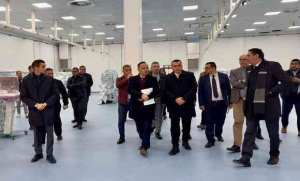 الجزائر العاصمة: زروقي يتفقد مركز تصنيع وشخصنة البطاقات النقدية  الذهبية  ببئر توتة 