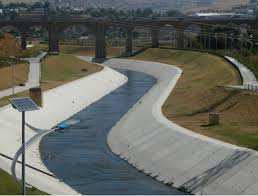 Algérie (Constantine)  -  Spécial  anti-inondations  / Réseaux d'assainissement: près de 1.700 m3 de déchets collectés