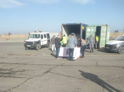 إحباط عمليتي استيراد غير مشروعة لأزيد من 150 ألف وحدة شماريخ بجيجل - الشعب أونلاين