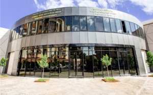 Promulgation de la loi sur l'industrie cinématographique et création de l'INSC