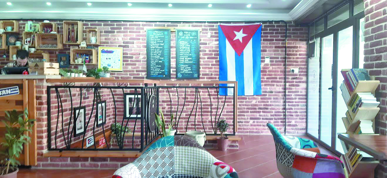 Littérature : Aller à la Havane à…Tlemcen