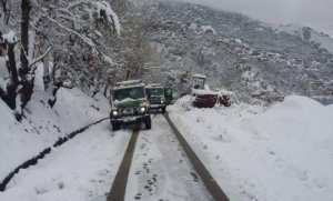 Intempéries: Plusieurs routes coupées en raison de l'accumulation de la neige