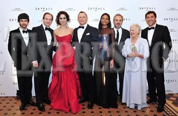 A l'ombre de la mort                                    PROJECTION DE SKYFALL À RIAD EL FETH