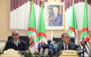 مراد ينصب والي بشار الجديد - الشعب أونلاين