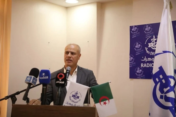 بوبكر بلخيثر مدير إذاعة وهران .......حاضرون في كل المناسبات المحلية والوطنية الهامة