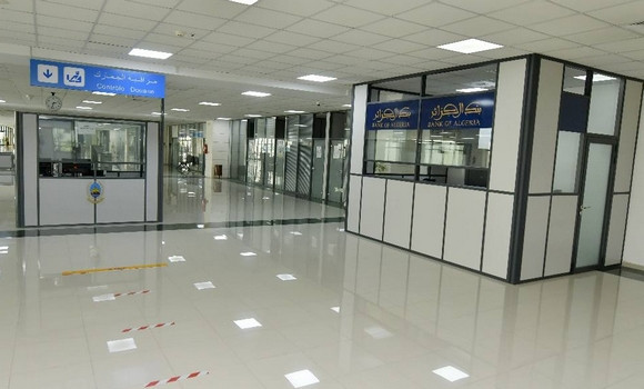 Port d'Alger: Ouverture 