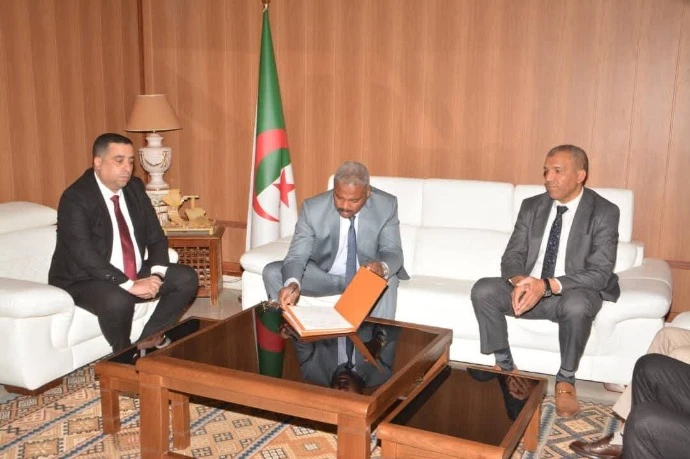 عين تموشنت: تنصيب رياض خدام أمينا ولائيا لغرفة التجارة 