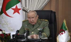 Le Général d'Armée Saïd Chanegriha reçoit un appel téléphonique du président du Comité des chefs d'Etat-major interarmées des Etats-Unis