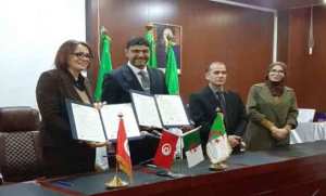 اتفاقية بين  جامعتي  النعامة وقرطاج