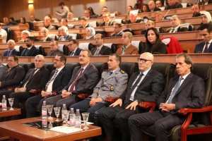 وهران تحتضن الملتقى الجهوي حول تعزيز  الاقتصاد الوطني وترقية الصادرات من خلال التسهيلات الجمركية