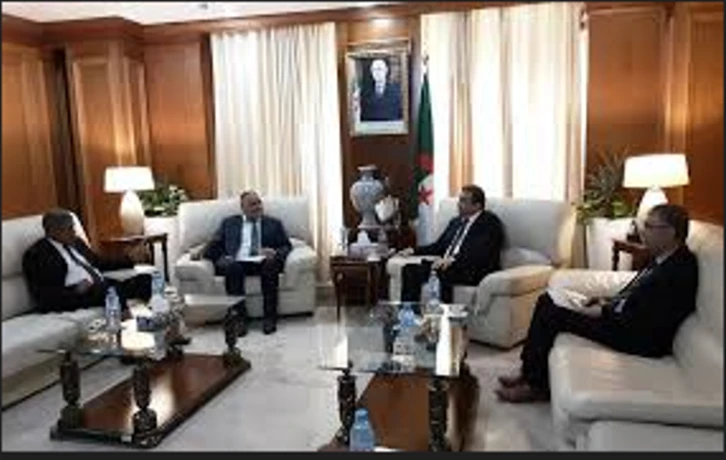 عرقاب يستقبل نوابا من المجلس الشعبي الوطني عن ولاية الأغواط