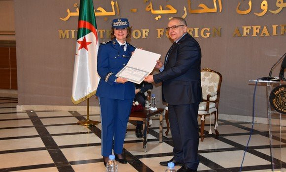 Magramane préside la cérémonie de clôture de sessions de formation au profit de cadres de la DGSN