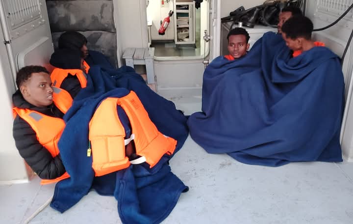 إنقاذ 15 مرشحا للهجرة غير الشرعية بسواحل بومرداس - الشعب أونلاين