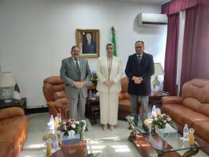 مولوجي تستقبل نوابا عن ولايتي سيدي بلعباس والأغواط - الشعب أونلاين