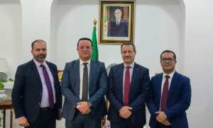 Rekhroukh reçoit des députés de l'APN de la wilaya de Mila