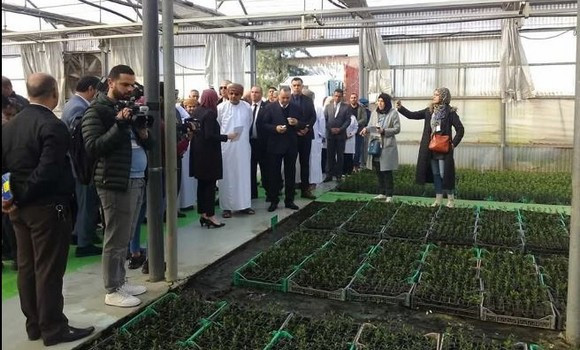 Le ministre de l'Agriculture du Sultanat d'Oman salue l'expérience 