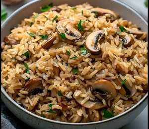 وصفة للأرز مع الفطر.
